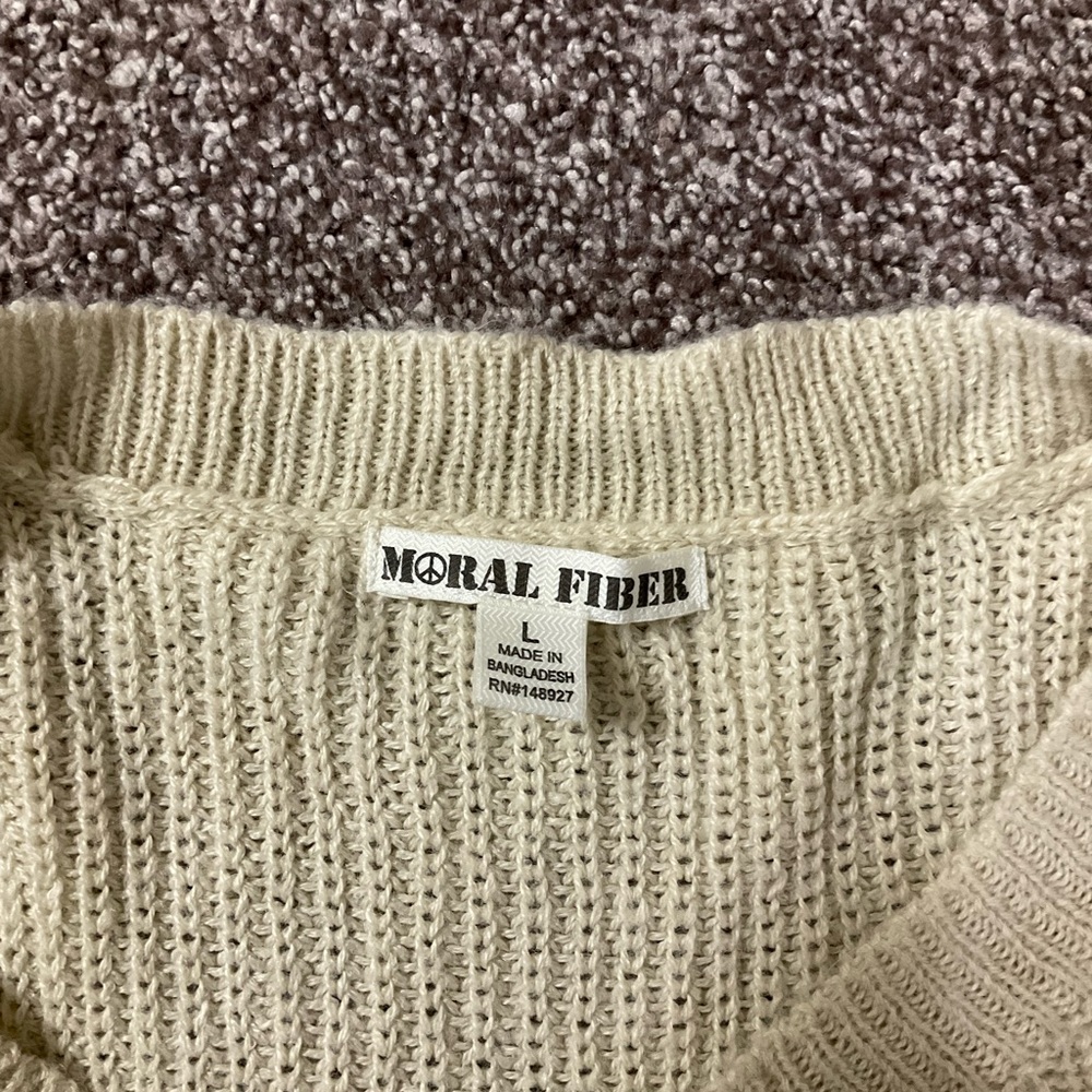 Sweater - Picture 2 of 4